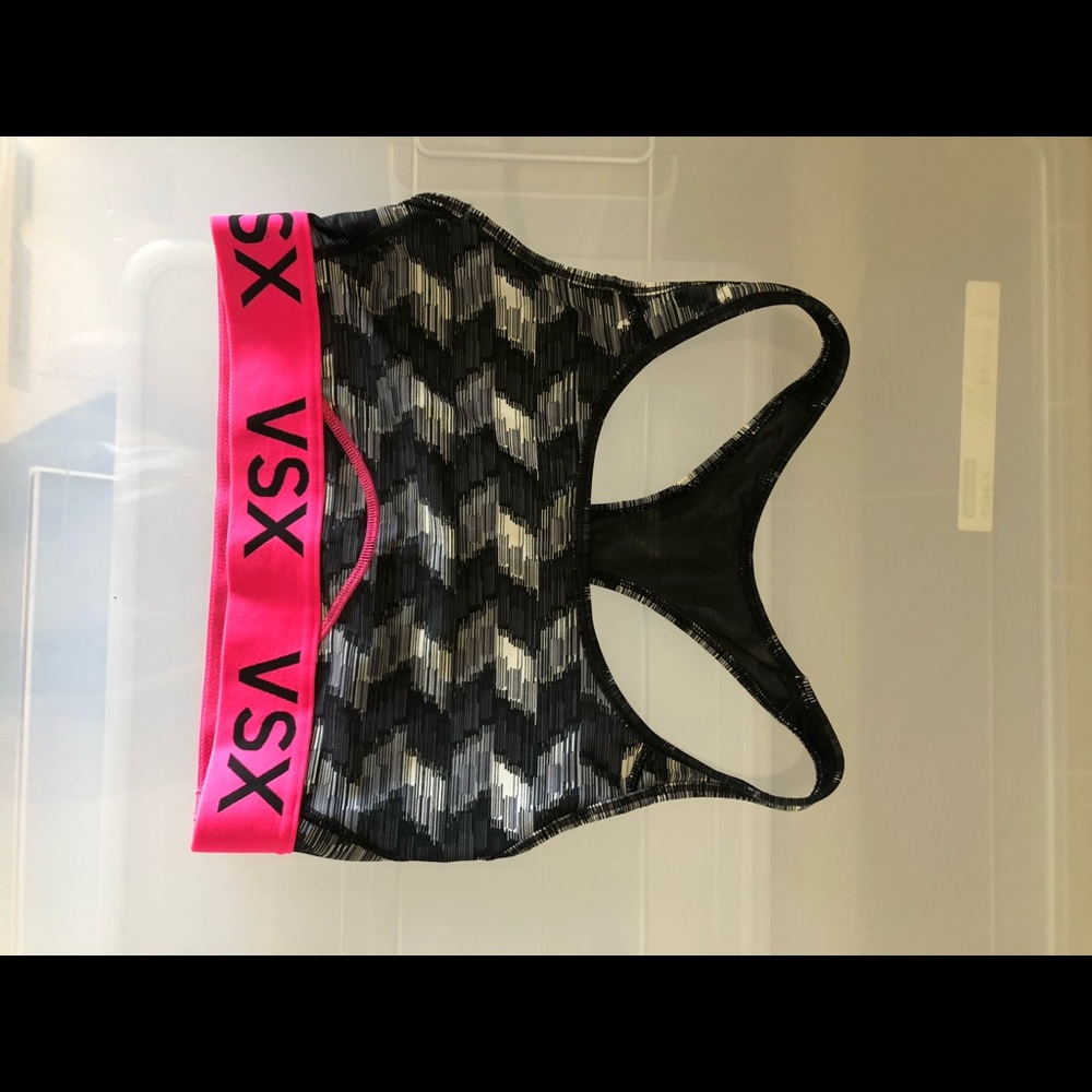 Sports bra